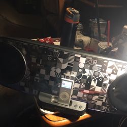 huge powered ipod dock