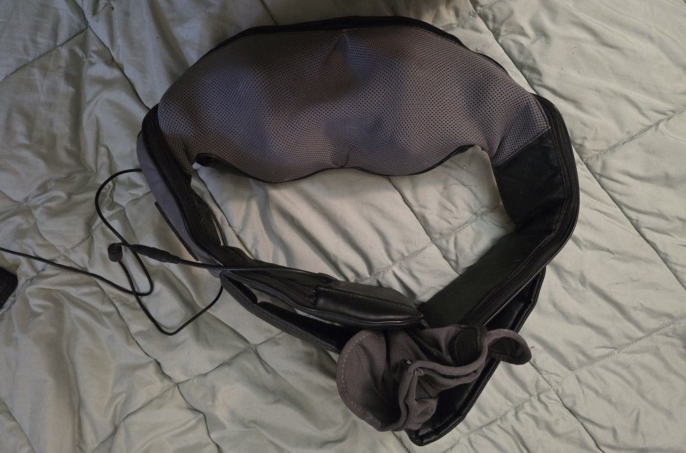 Nekteck Shiatsu Neck Massager for Pain Relief Deep Tissue with Heat, 3D Kneading Massage Pillow Back Shoulder Massagerfor Body Muscle, Plug-in