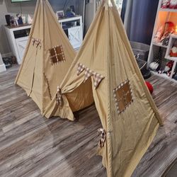 2 Teepee Tents  - Print Gingham Kids Play Tents for Indoor and Outdoor, Play House Toys