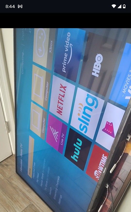 55 Inch Roku 4K UHD HDR Smart TV Hisense