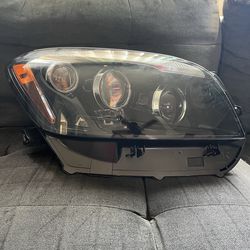 TOYOTA RAV4 (Headlight) right pass side. (2012-2018)