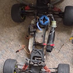 Gas/electric R/C RACINGCARS