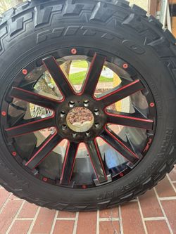 37 Inch Nitto Recon Grapplers On 22inch Fuels