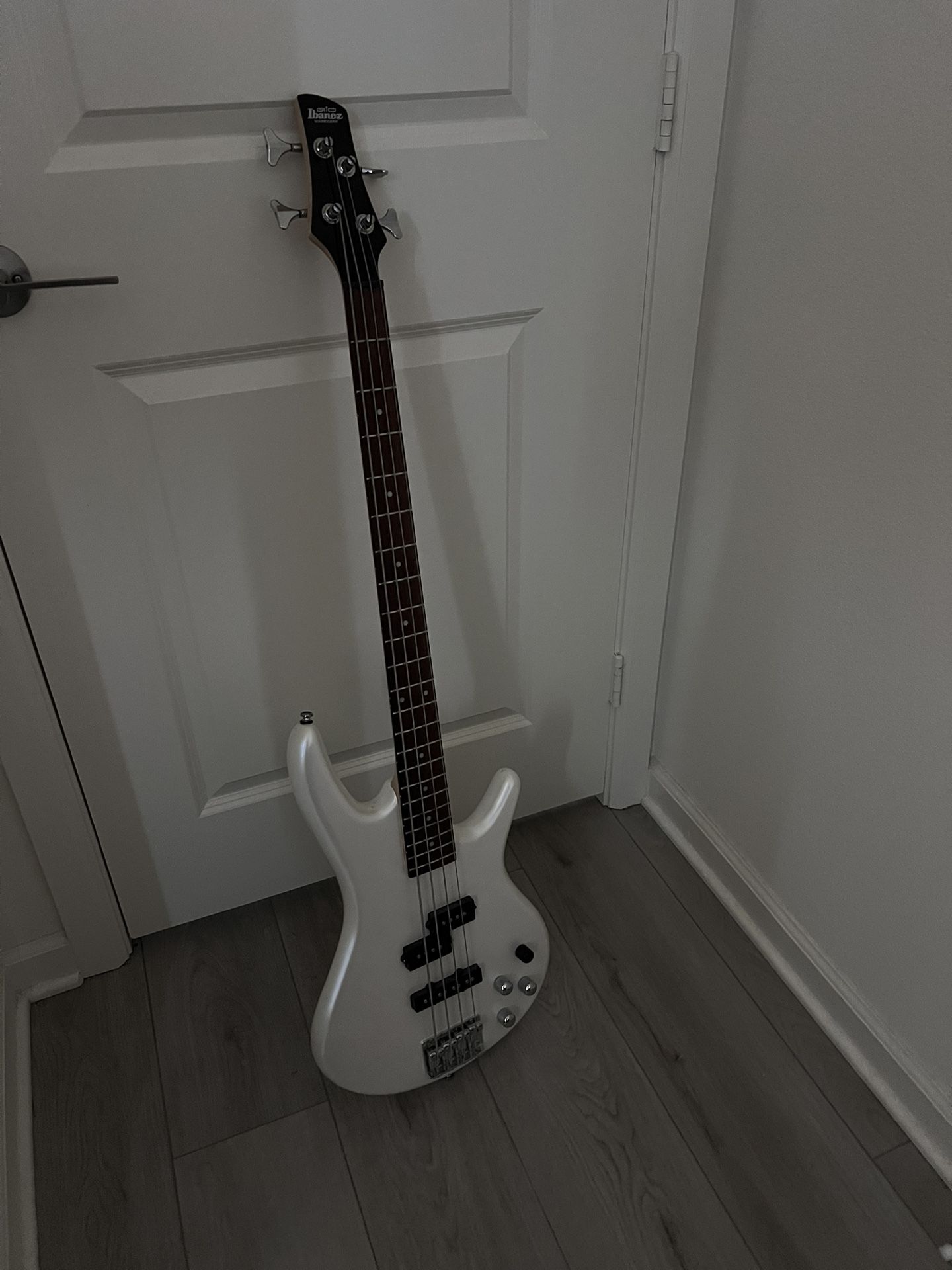 Bass Guitar Ibanez Worth Overt 250