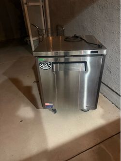 Under the counter refrigerator