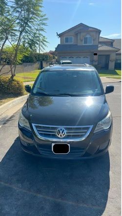 2012 Volkswagen Routan