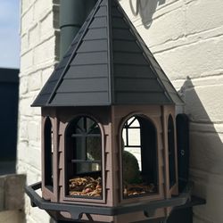 3D Printed Custom Classic bird feeder, octagonal house