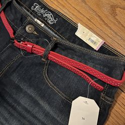 New Faded Glory Blue Capri Jeans & Red Belt Size 16