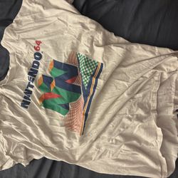Nintendo 64 shirt XL
