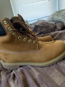 Barely worn men’s timberland boots