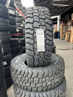 35x12.50R17LT MICKEY THOMPSON BAJA BOSS A/T
