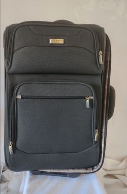 Ricardo Beverly Hills Rolling Carry-On Luggage