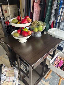Mesa con 2 bancos small