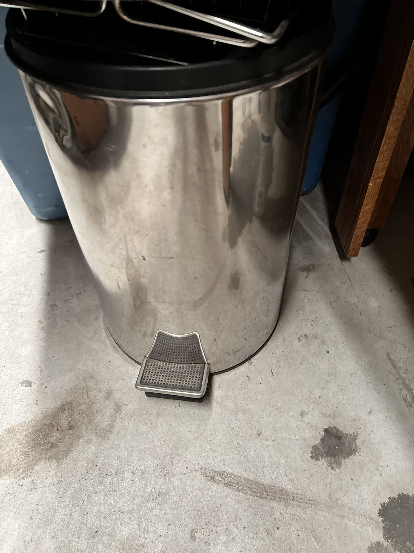 Kitchen Stainless Trash Can