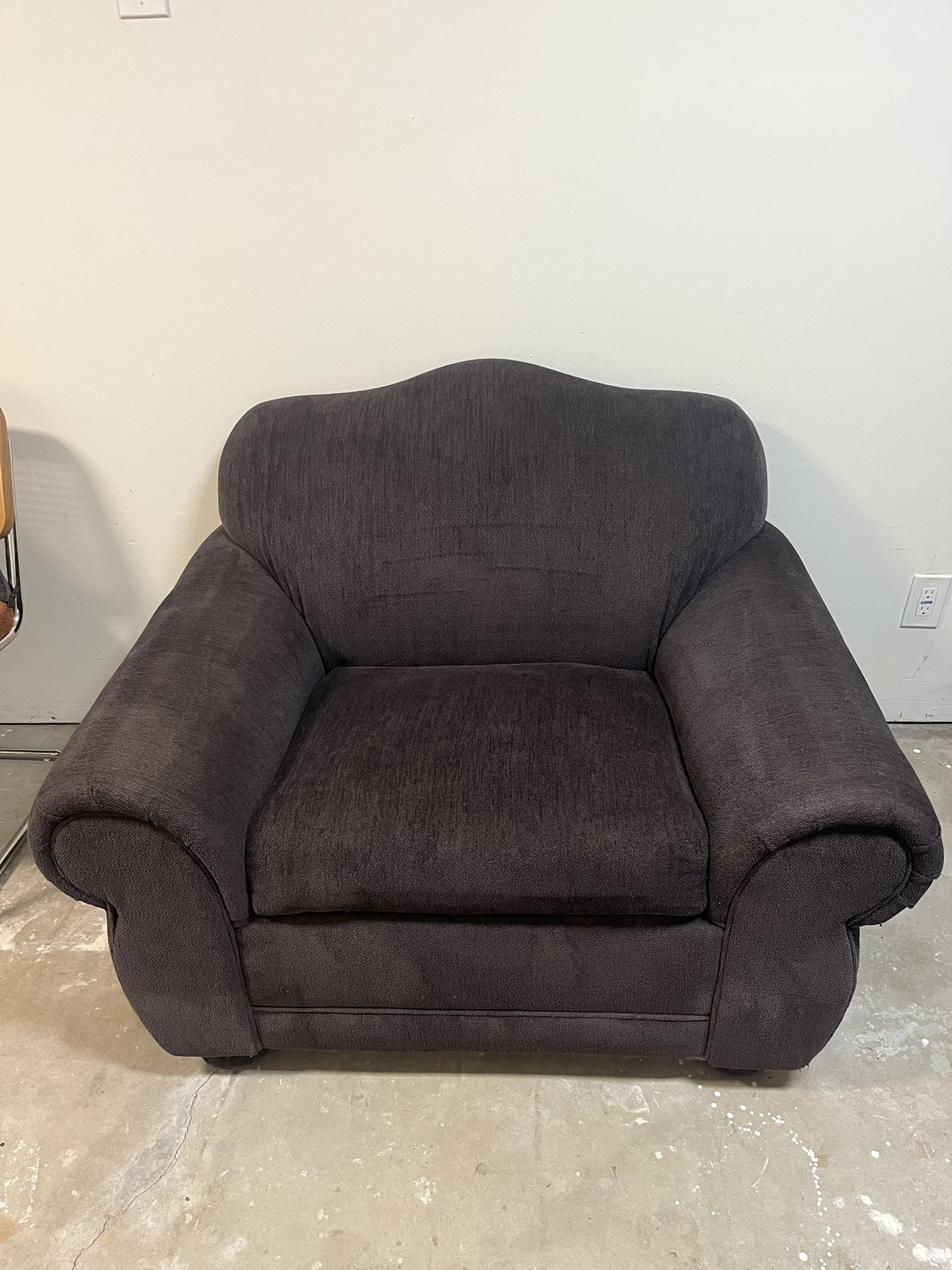 Oversized Armchair 