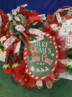 Here Comes Santa Claus Christmas Wreath 