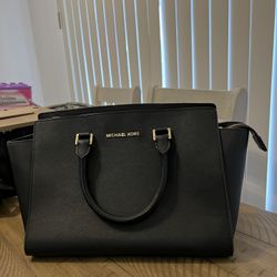 Michael Kors Selma