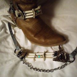 New Handcrafted Wolf Concho Boot Beads