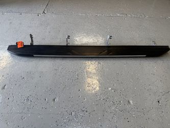 2021-2026 CHEVY SUBURBAN 1500 LH DRIVER RUNNING BOARD OEM (contact info removed)8