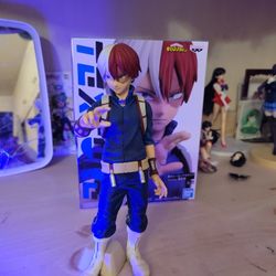 Shoto Todoroki Figure With Box