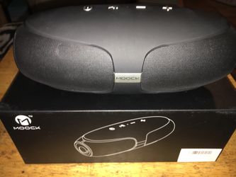 Bluetooth speaker. New ***