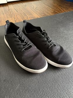 Perry Ellis Tread Sneaker - Size M10