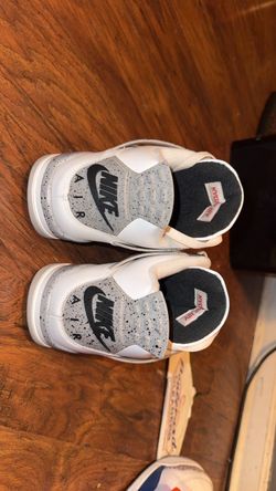 Air Jordan white cement 4s