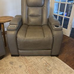 High End Fashionable Leather Recliner 