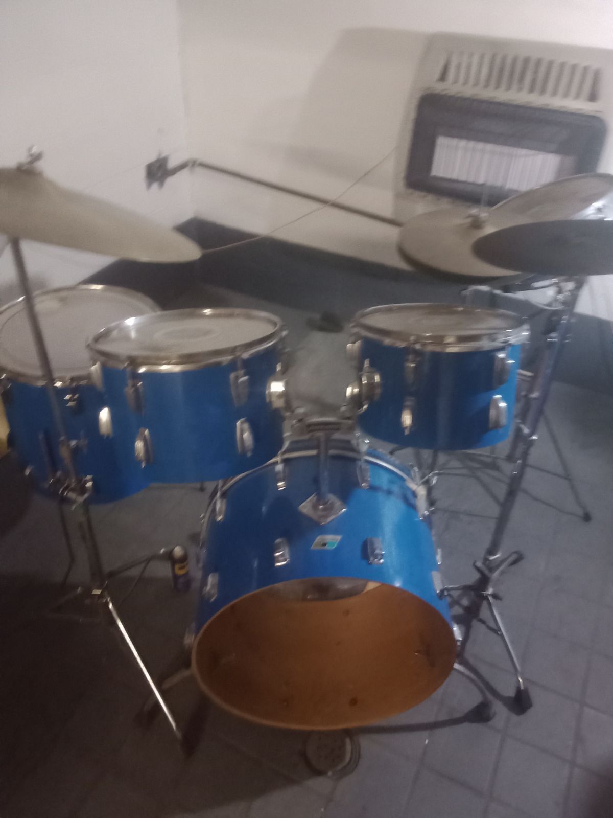 Nice Drum Kit 350$ Or OBO