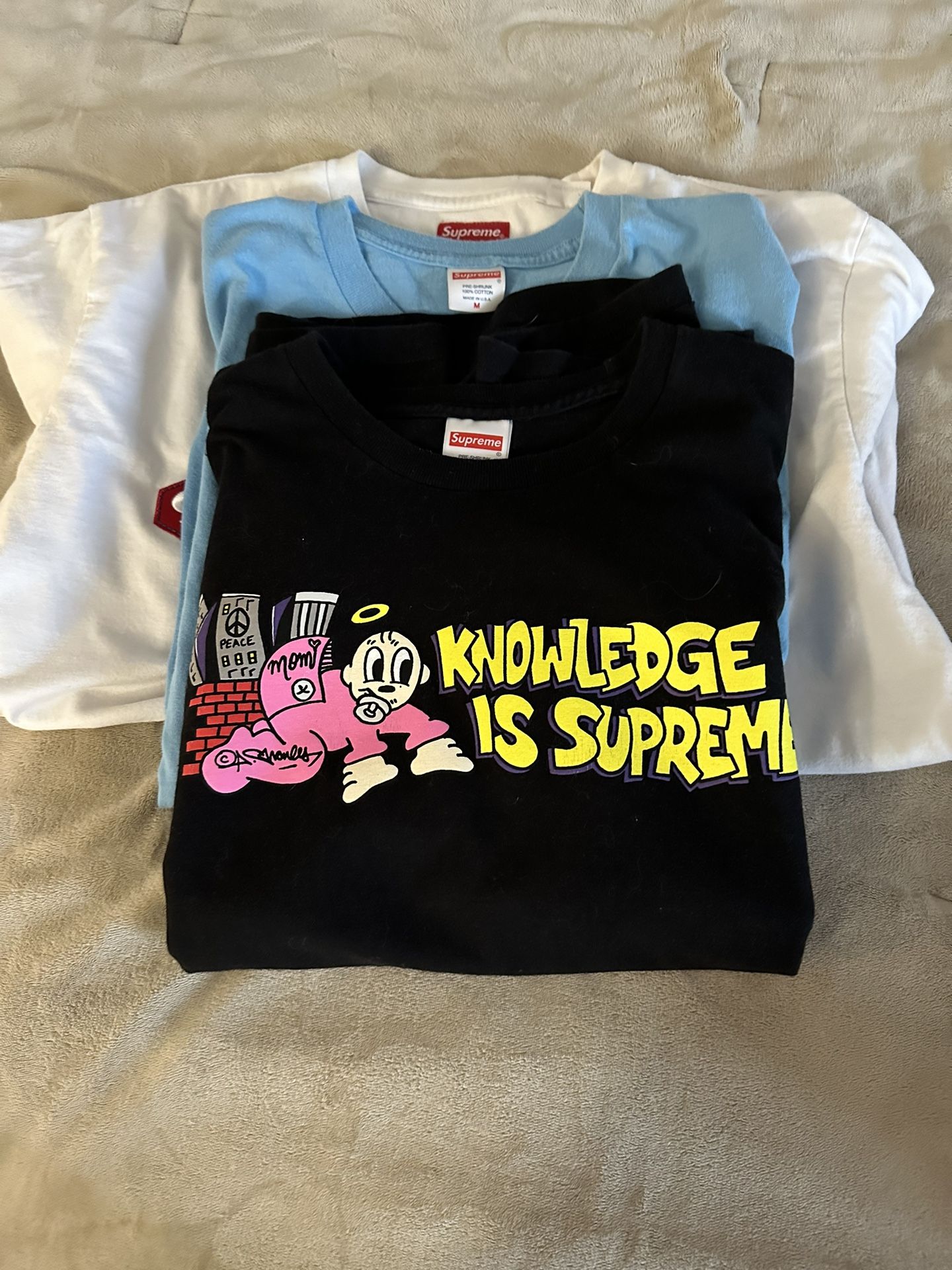 Supreme T-shirt