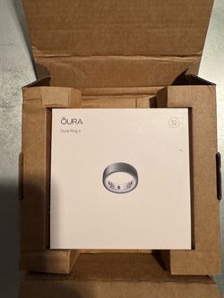 Oura ring gen 4 size 12 Stealth  NEW NEVER OPENED