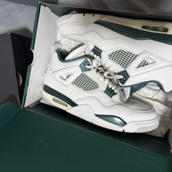 Size 11 Jordan 4s USED