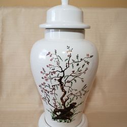 Large Ceramic Ginger Jar on Base

