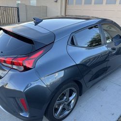 2019 Hyundai Veloster 2.0 Premium 