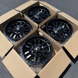 (4) 18” Fuel Wheels - Fuel Sledge D596