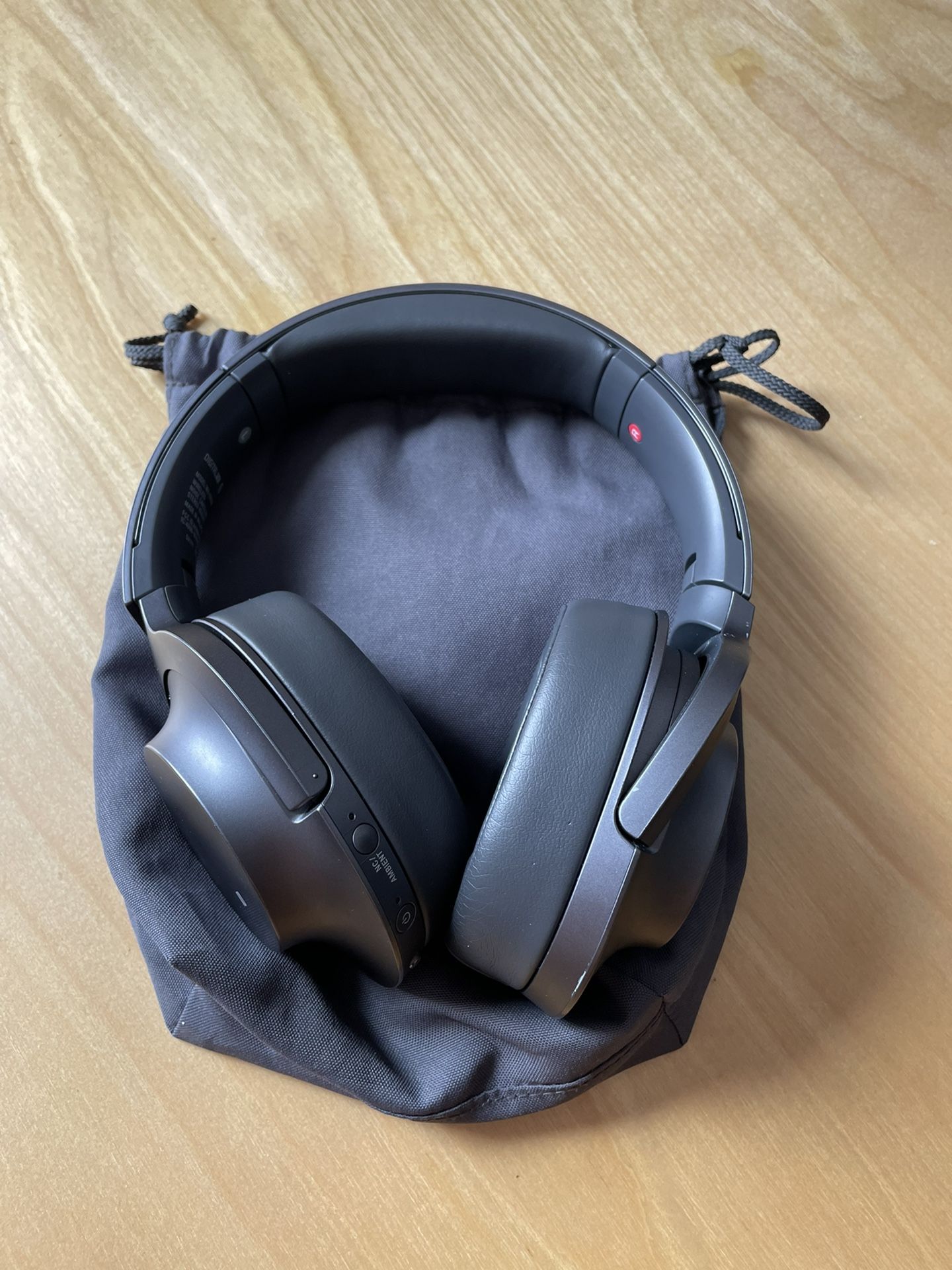 Sony Noise canceling Headphones WH 900n - Main Image