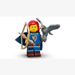 LEGO Minifigure Series 24 Falconer *NEW AND SEALED*