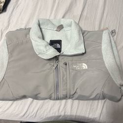 The North Face Women sweater