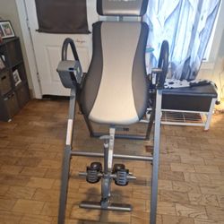 INNOVA inversion Table
