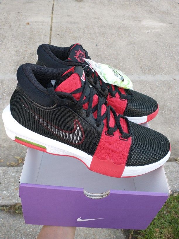 New Nike Lebron Witness 8 Faze Men Size 12