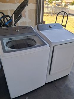 SAMSUNG WASHER AND GAS DRYER CAN DELIVER