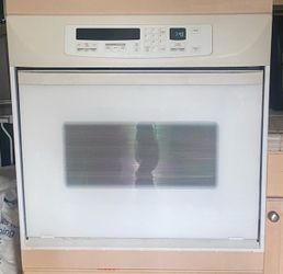 Wall oven