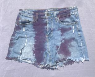 Universal Threads tie-dye distressed shorts 8/29R