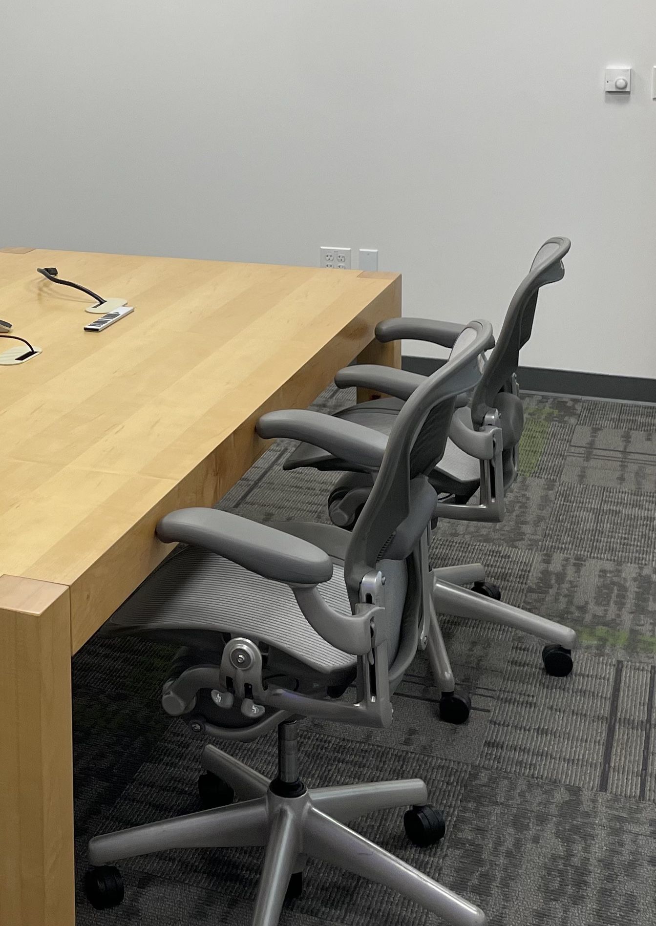 Herman Miller Aeron Chair Size B