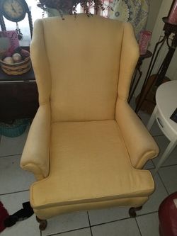 Wing back chair