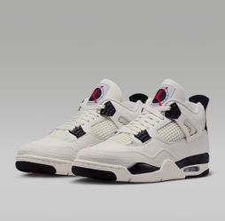 Air Jordan Retro 4 “Flight Club