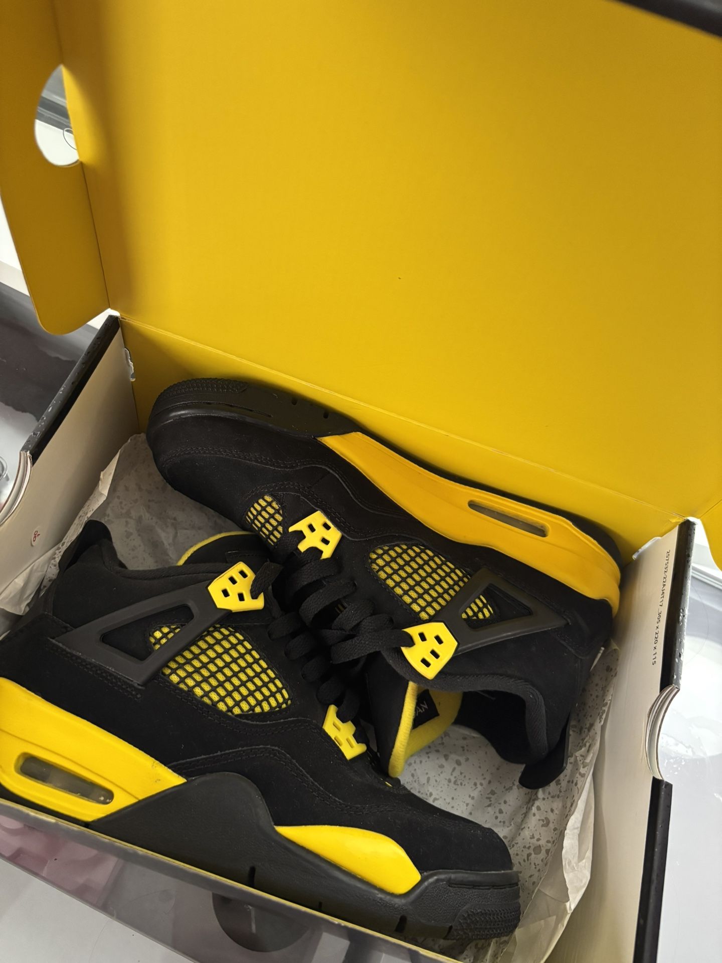 Air Jordan 4 Retro