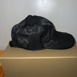 Gucci Double GG Maxi Black Men’s Size Medium Brand New 