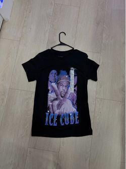 Ice cube graphic tee shirt.