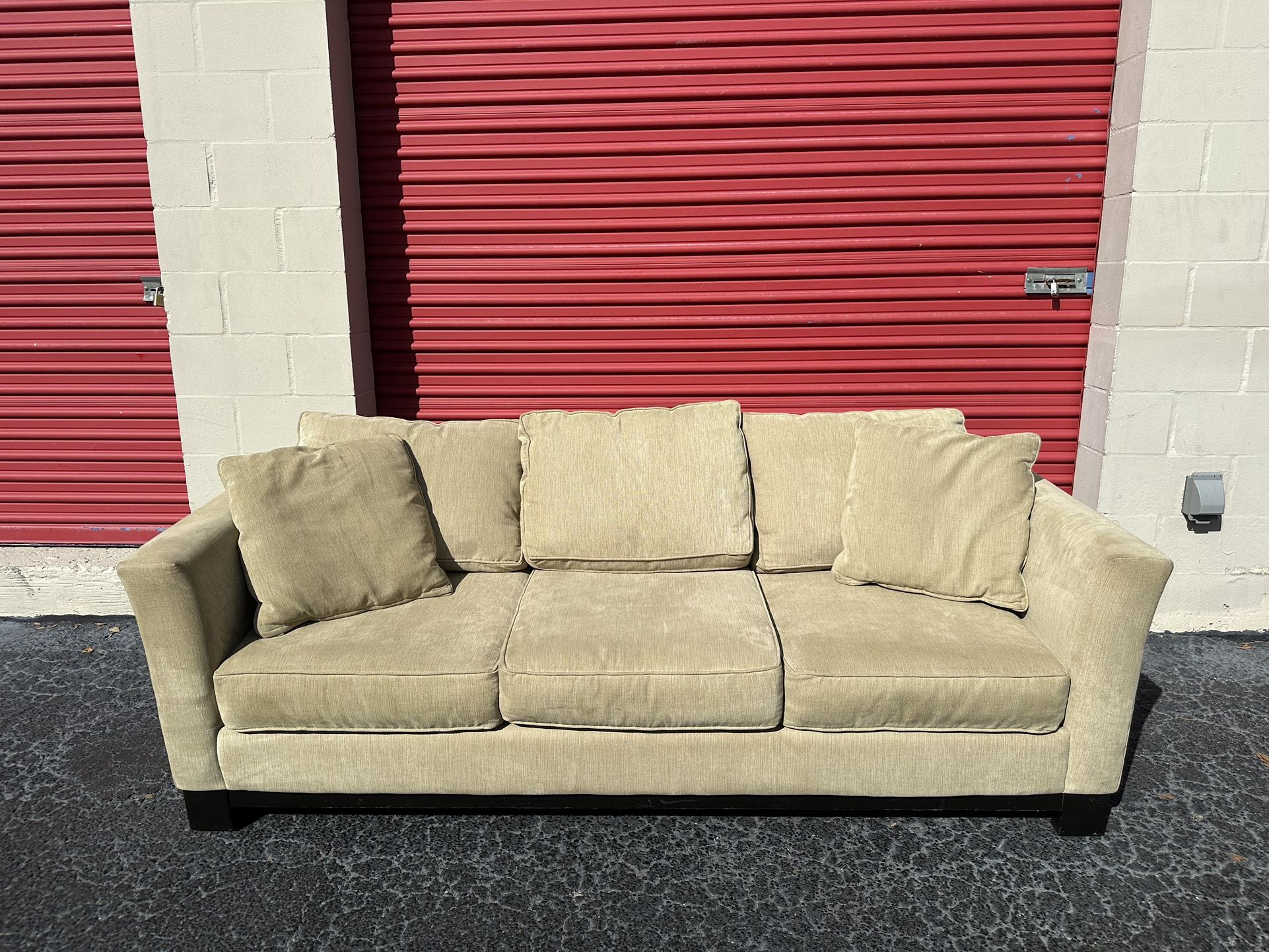 Comfy Nice Sofa Couch π₯π₯